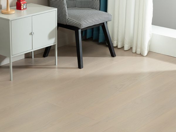 Click-lock SPC Flooring 4mm — product photograph